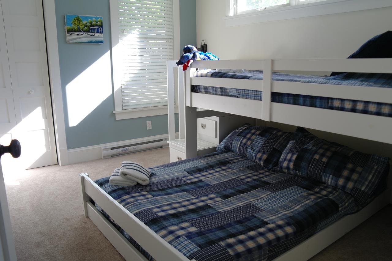 Sandbanks Summer Village Cottages Cherry Valley Ngoại thất bức ảnh